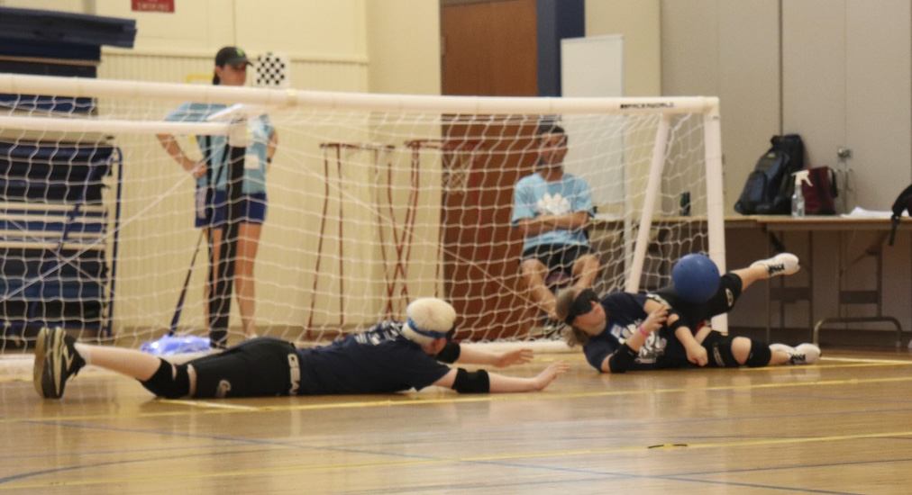 Goalball - blocking