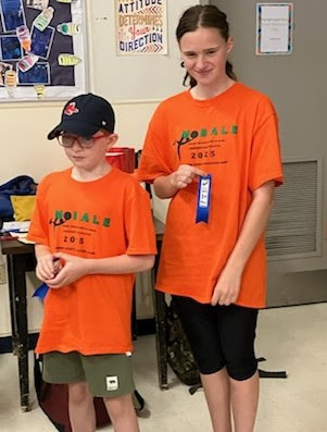 1st place disc golf winners Will and Kayla